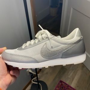 Nike Day Breaks